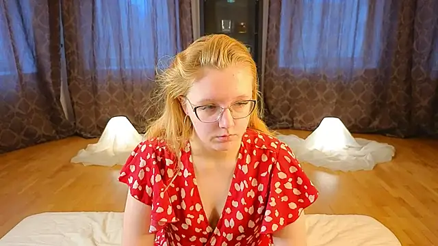 AlinaAldrete online show from November 2, 4:26 am