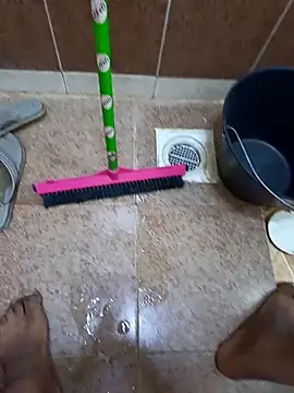 Snapshot of vi25vofgg chatting on November 6, 1:12 pm vi25vofgg online show from November 6, 1:12 pm