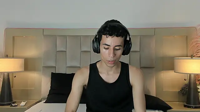 Zahir Ashar online show from March 18, 10:57 pm