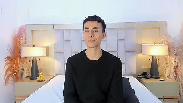 Zahir Ashar online show from April 18, 7:07 pm