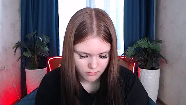 Musegirl online show from April 14, 8:20 am