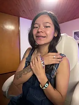 Ninfa pink online show from December 16, 7:08 pm