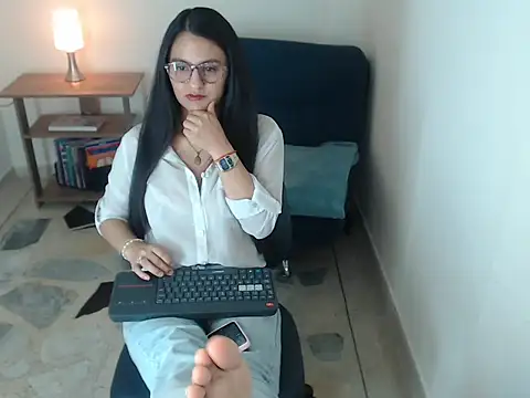Snapshot of julieta_rossi chatting on December 18, 4:29 am julieta rossi online show from December 18, 4:29 am