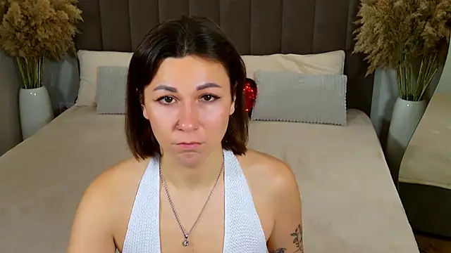 EdenSolis online show from November 29, 9:45 am