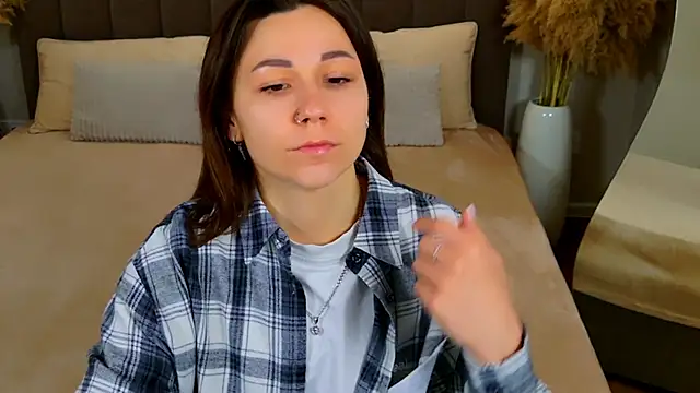 EdenSolis online show from March 24, 10:09 am