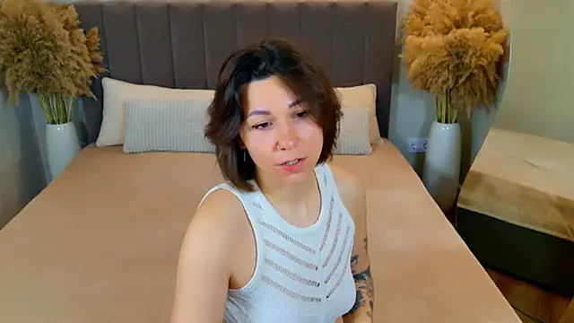 EdenSolis online show from May 23, 9:46 am