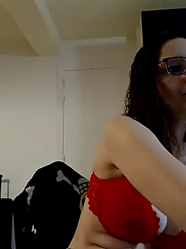 labellerose online show from November 6, 4:30 pm