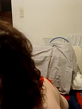 labellerose online show from March 11, 6:14 pm