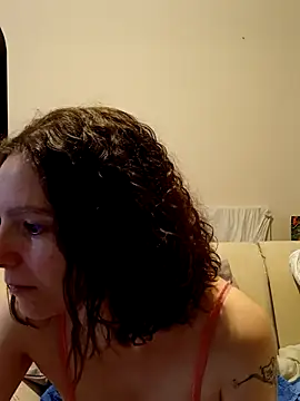 labellerose online show from March 25, 6:14 pm