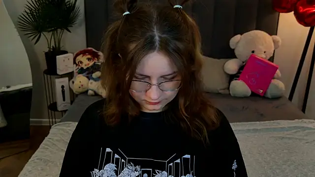 Briarx online show from February 12, 3:12 am