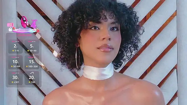 Snapshot of Lila-Rose chatting on February 19, 4:30 am Lila-Rose online show from February 19, 4:30 am