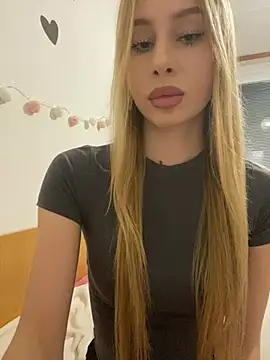 RemyStyles online show from March 1, 10:45 pm