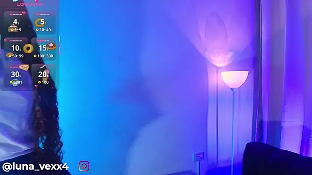 Snapshot of Luna_Vex chatting on December 5, 3:15 am Luna Vex online show from December 5, 3:15 am