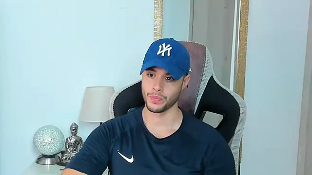 Snapshot of Ken_mailik1 chatting on January 10, 3:41 am Ken mailik1 online show from January 10, 3:41 am