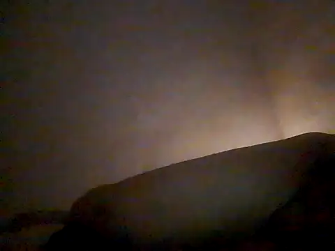 Snapshot of jjLARAY chatting on November 15, 1:47 am jjLARAY online show from November 15, 1:47 am