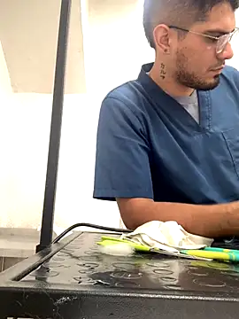 Snapshot of mirallesandbig chatting on November 13, 5:23 pm mirallesandbig online show from November 13, 5:23 pm