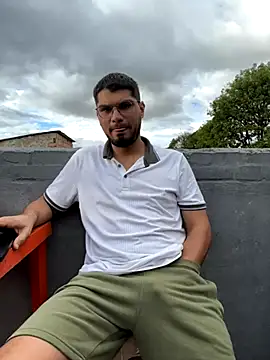 Snapshot of mirallesandbig chatting on November 25, 9:37 pm mirallesandbig online show from November 25, 9:37 pm