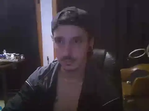 Snapshot of young-big-d chatting on February 14, 3:58 am young-big-d online show from February 14, 3:58 am