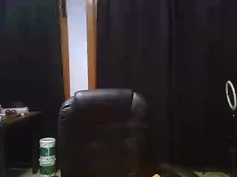 Snapshot of young-big-d chatting on March 20, 4:06 am young-big-d online show from March 20, 4:06 am