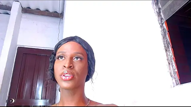 Snapshot of Lufe_Black chatting on October 17, 7:11 am Lufe Black online show from October 17, 7:11 am