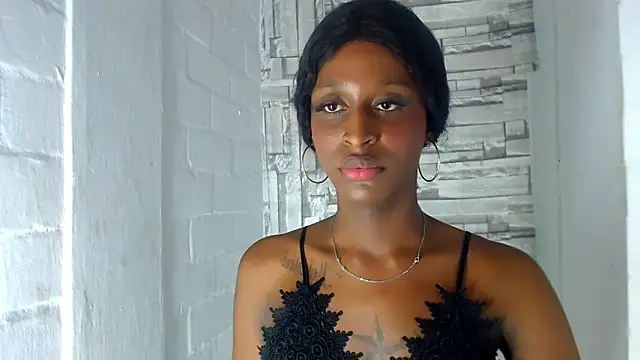 Snapshot of Lufe_Black chatting on October 23, 4:56 am Lufe Black online show from October 23, 4:56 am