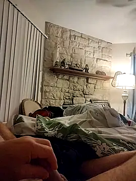 Snapshot of shyguy8569 chatting on November 11, 3:50 am shyguy8569 online show from November 11, 3:50 am