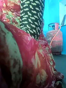 Snapshot of rasmi_powar chatting on November 5, 3:06 am rasmi powar online show from November 5, 3:06 am