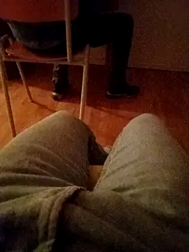 aripuppi95 online show from October 10, 11:48 pm