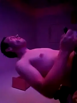 Snapshot of aripuppi95 chatting on November 10, 11:59 pm aripuppi95 online show from November 10, 11:59 pm