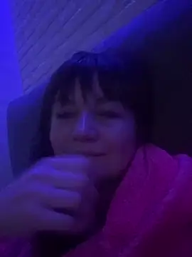 Butterfly8385 online show from November 21, 9:13 pm