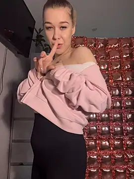 AngellnSilk online show from December 5, 9:29 am