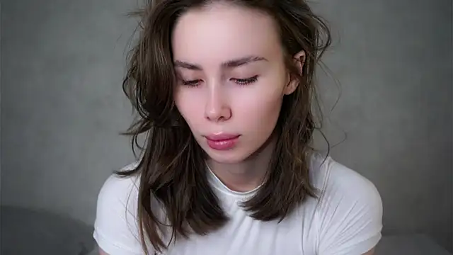 MonetLeitman online show from March 17, 1:10 am