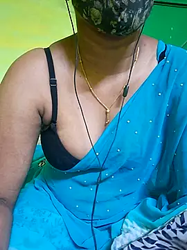 Snapshot of tamil_kanaka chatting on April 26, 2:48 pm tamil kanaka online show from April 26, 2:48 pm
