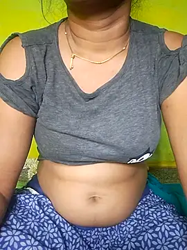 Snapshot of tamil_kanaka chatting on July 11, 1:30 am tamil kanaka online show from July 11, 1:30 am