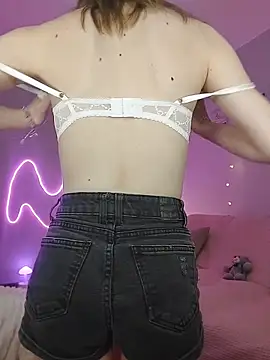 Stacey Will online show from March 7, 9:45 pm