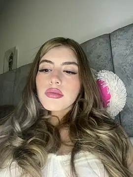 AlessiaLuxx online show from July 25, 1:47 am