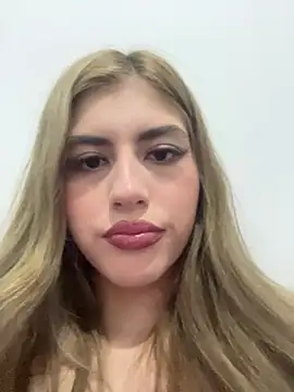 AlessiaLuxx online show from August 5, 1:19 am