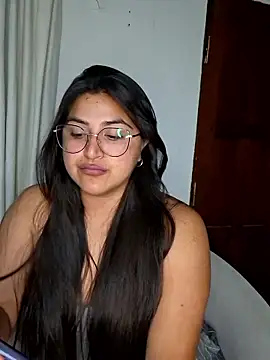 morenalatinaa online show from January 17, 5:01 am