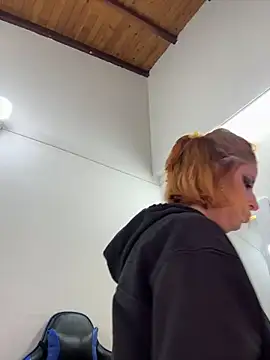 Adeline 1 online show from December 2, 1:33 am