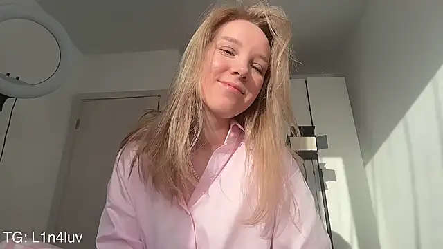 AIicaparkerc online show from March 15, 2:12 pm