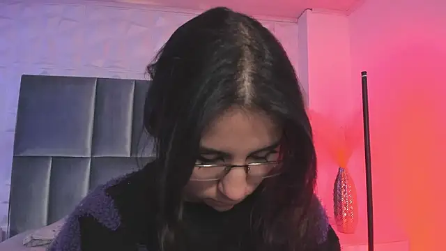 HollyPeach online show from February 22, 3:21 pm