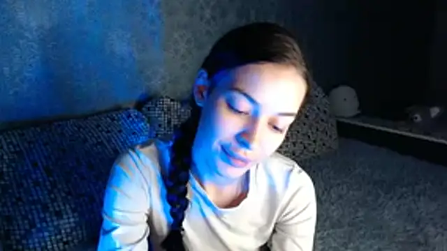 Daphne Darkthorn online show from November 14, 2:27 pm