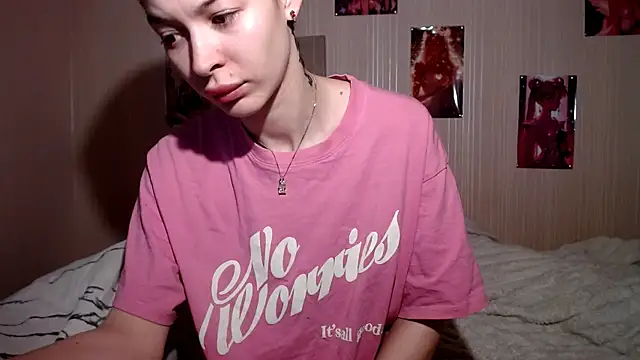 Snapshot of Daphne_Darkthorn chatting on April 10, 8:30 am Daphne Darkthorn online show from April 10, 8:30 am