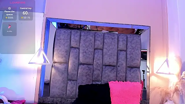 SofiRuiz  online show from November 7, 3:17 am