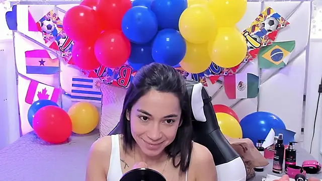 GabbiePrice online show from June 25, 11:26 am