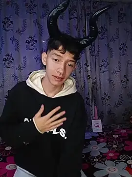 heyy noah11 online show from November 13, 3:05 am