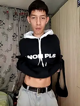 heyy noah11 online show from December 21, 1:35 am