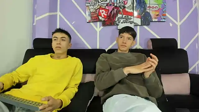 heyy noah11 online show from March 17, 1:14 pm