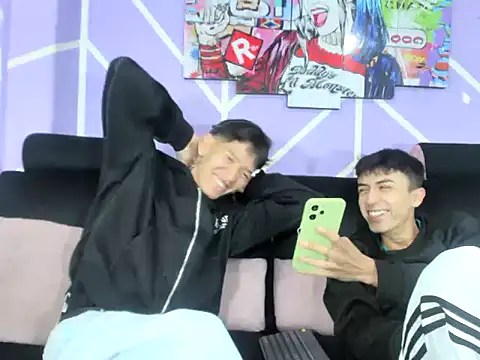 heyy noah11 online show from April 12, 1:38 pm