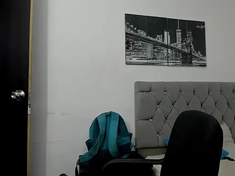 Sofi And Santy online show from April 14, 12:16 am